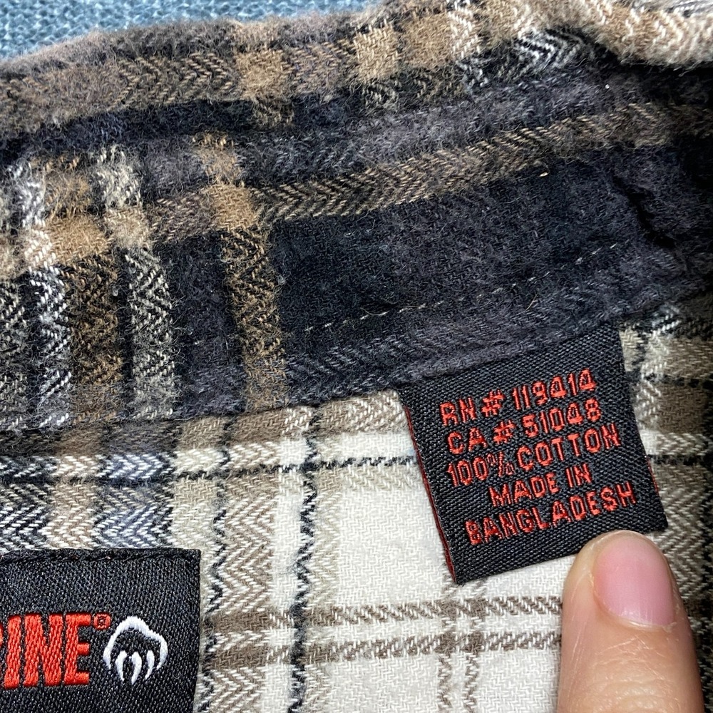 Wolverine Flannel Shirt Mens 2XL Multi Plaid Cotton Casual Button Up Outdoor - Picture 8 of 13